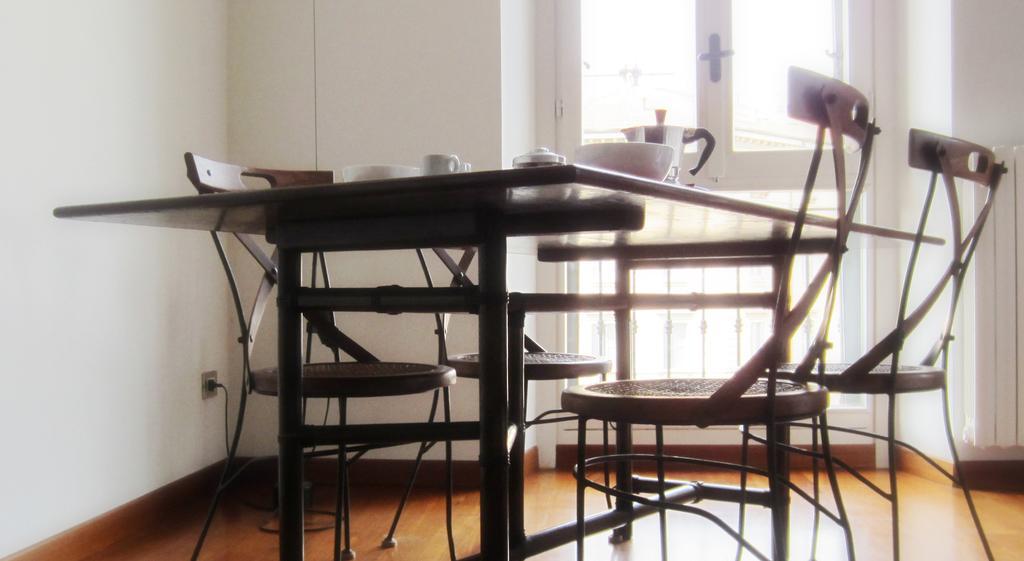 Apartamento Fil Rouge Milán Habitación foto